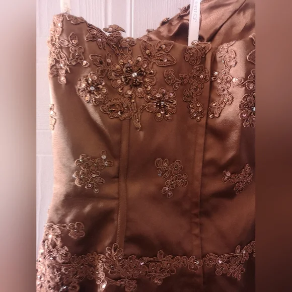 JOVANI PROM DRESS SIZE10 - Picture 9 of 16